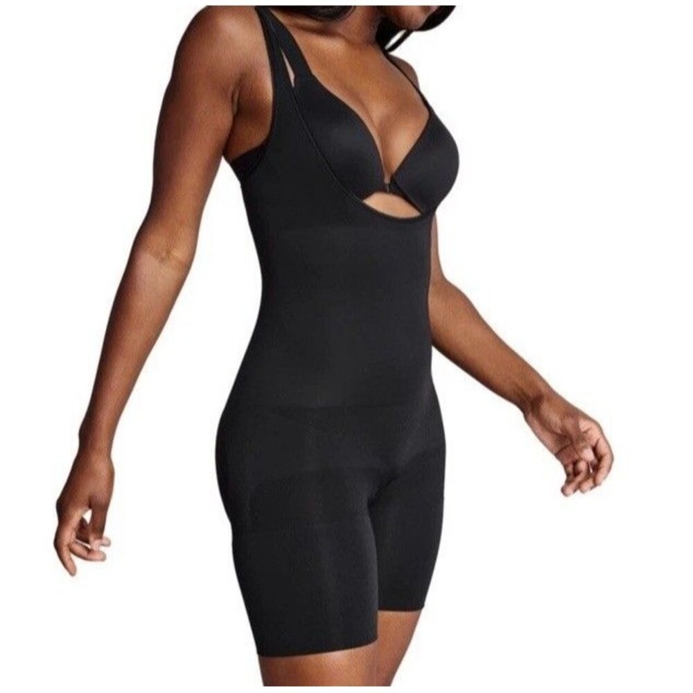 RED HOT by SPANX® Open-Bust Mid-Thigh BLACK FS5415 Size L NWT - Picture 2 of 7